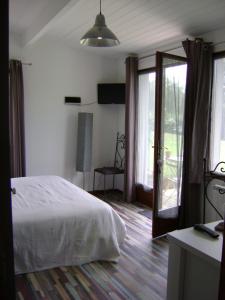 B&B / Chambres d'hotes Domaine a l'Aise : Suite Familiale - PETIT MAS