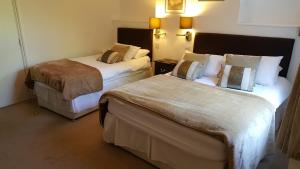 Superior Twin Room room in Colebrook Guest House