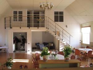 Stor lägenhet i Elofstorps Missionshus