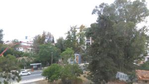 Modern City Center Apt