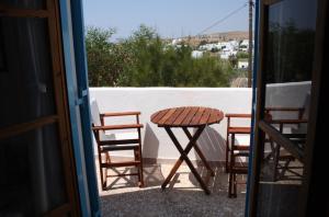 Meltemi Studios and Apartments Paros Greece