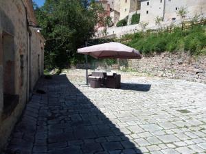 Le Aie Di Postignano