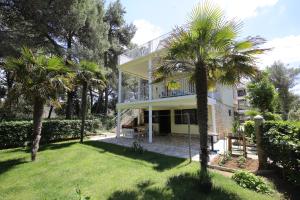 Apartments Paleka