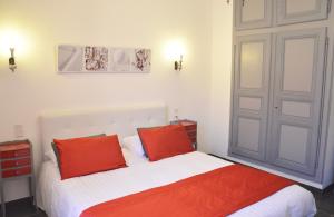 Hotels Hotel Les Acacias : Chambre Double Supérieure avec Douche