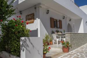 Eleni's Rooms Antiparos Greece