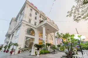 Tan An Palace - Dực Liễn