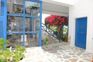 Dora's Studios & Apartments Syros Greece