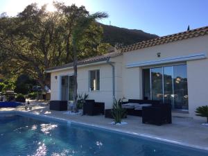 Maisons de vacances new! Villa vue mer panoramique proche plages Saint-Tropez calme parking facile piscine privee individuelle : photos des chambres