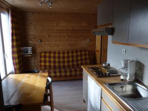 Appartements Les Amborzales : photos des chambres