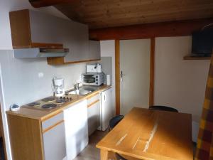 Appartements Les Amborzales : photos des chambres