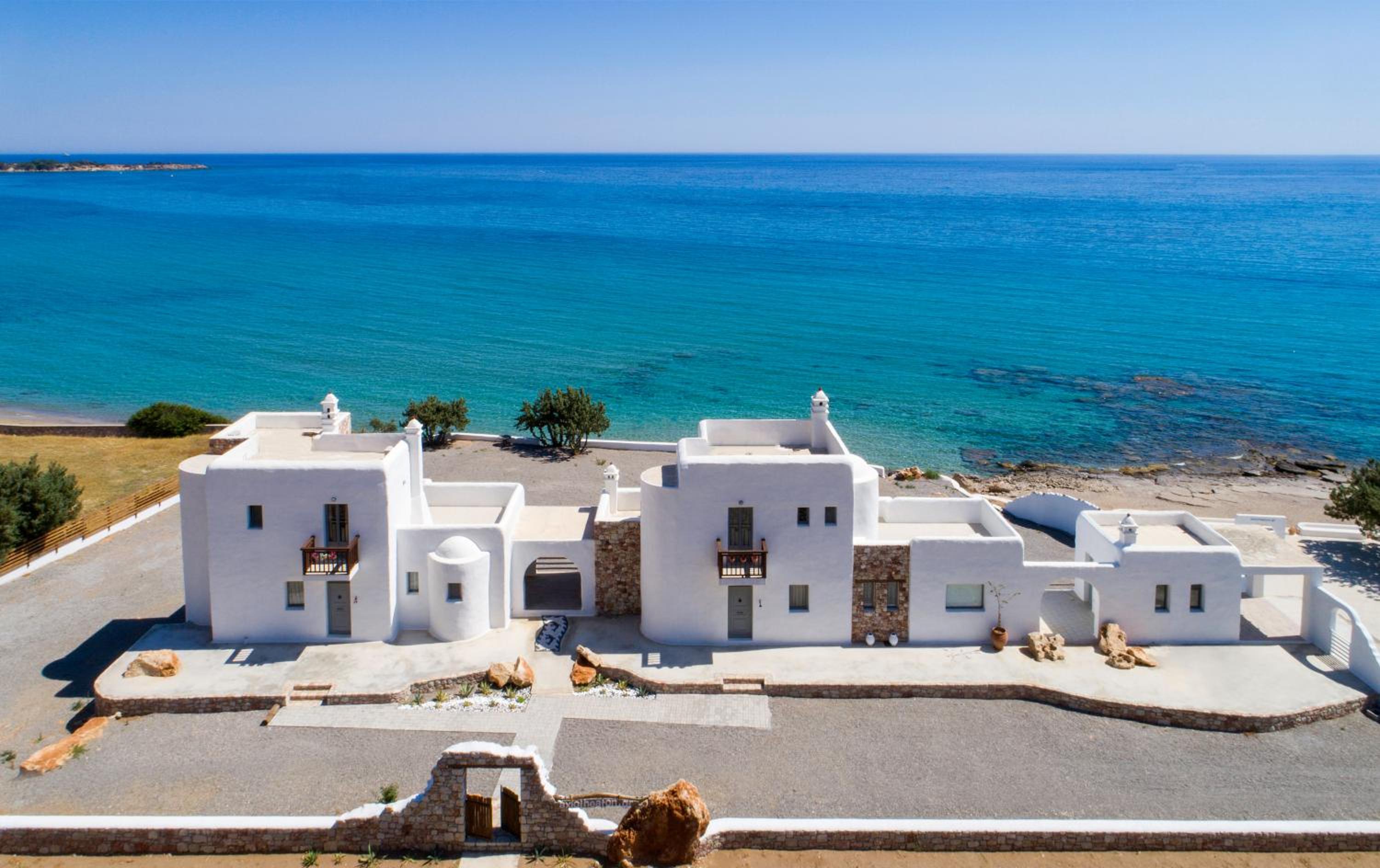 Axiotheaton Villas Images