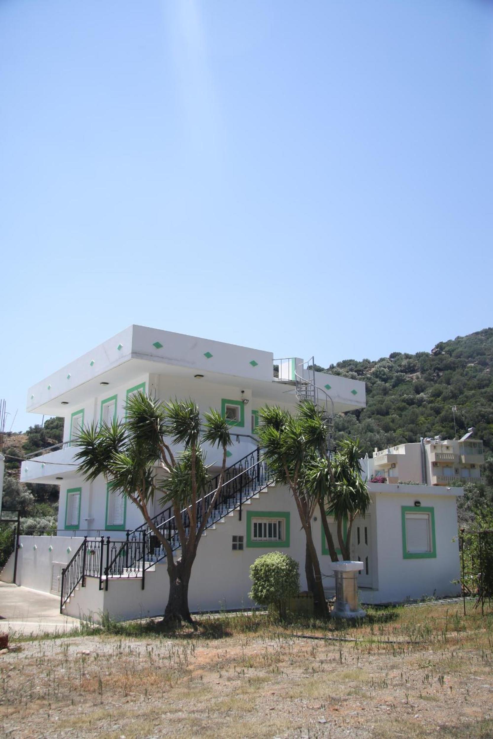 Kleanthis Apartments Images