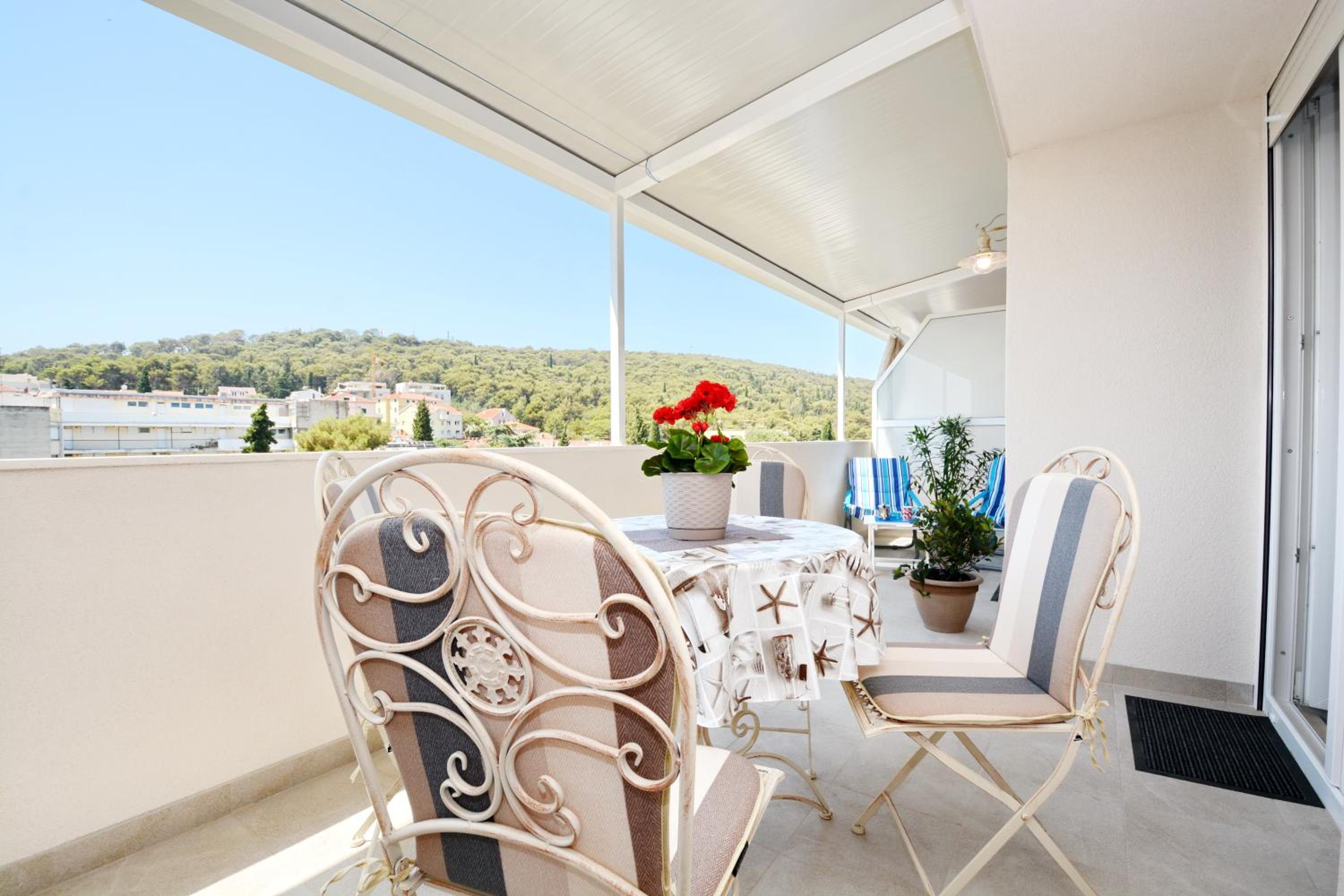 Frana apartment Images