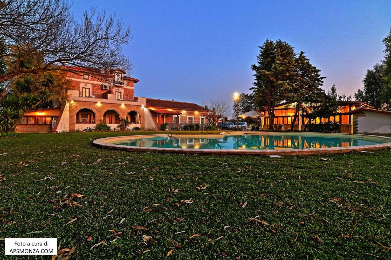 Casale Del Vento Images