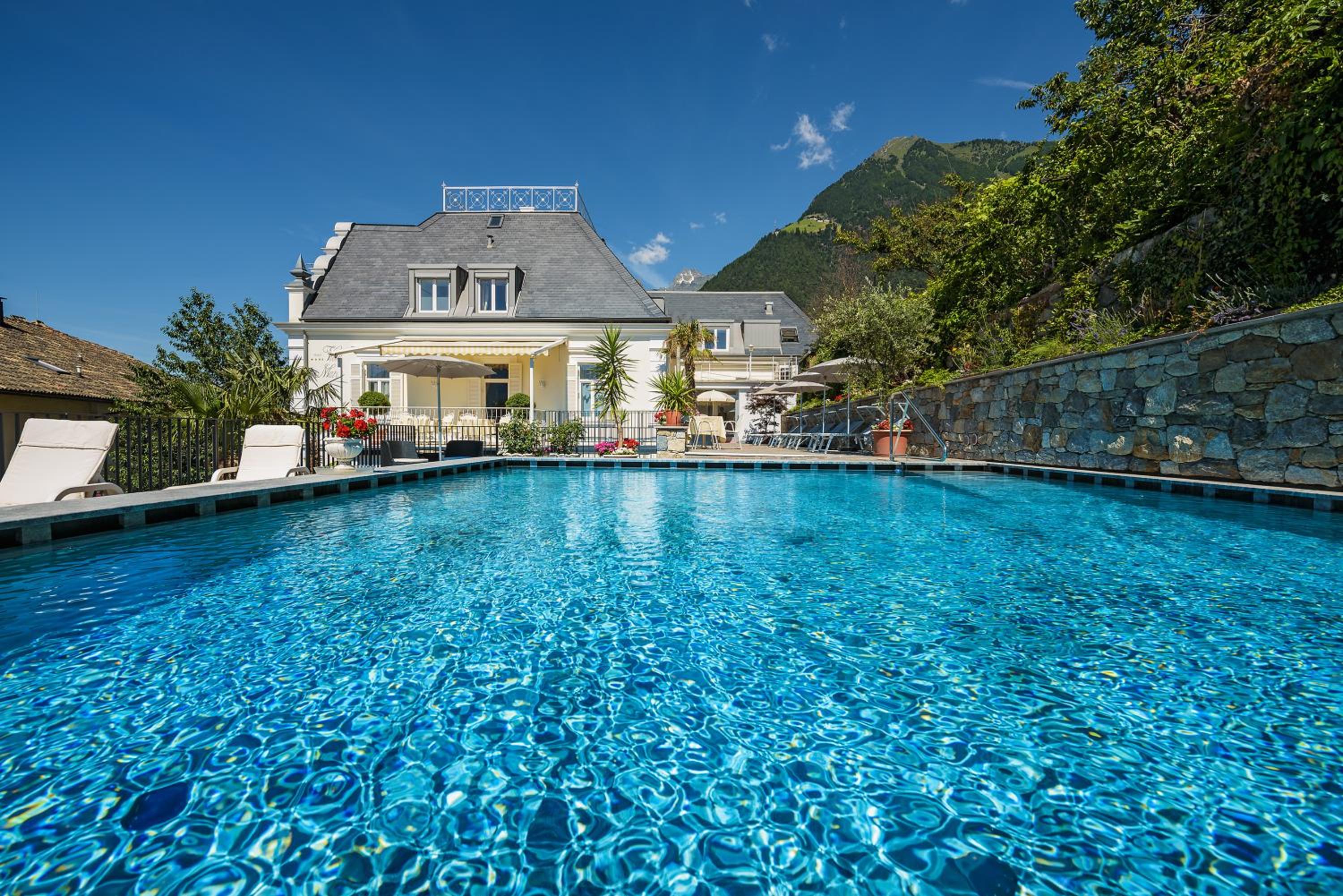 Villa Maria Images
