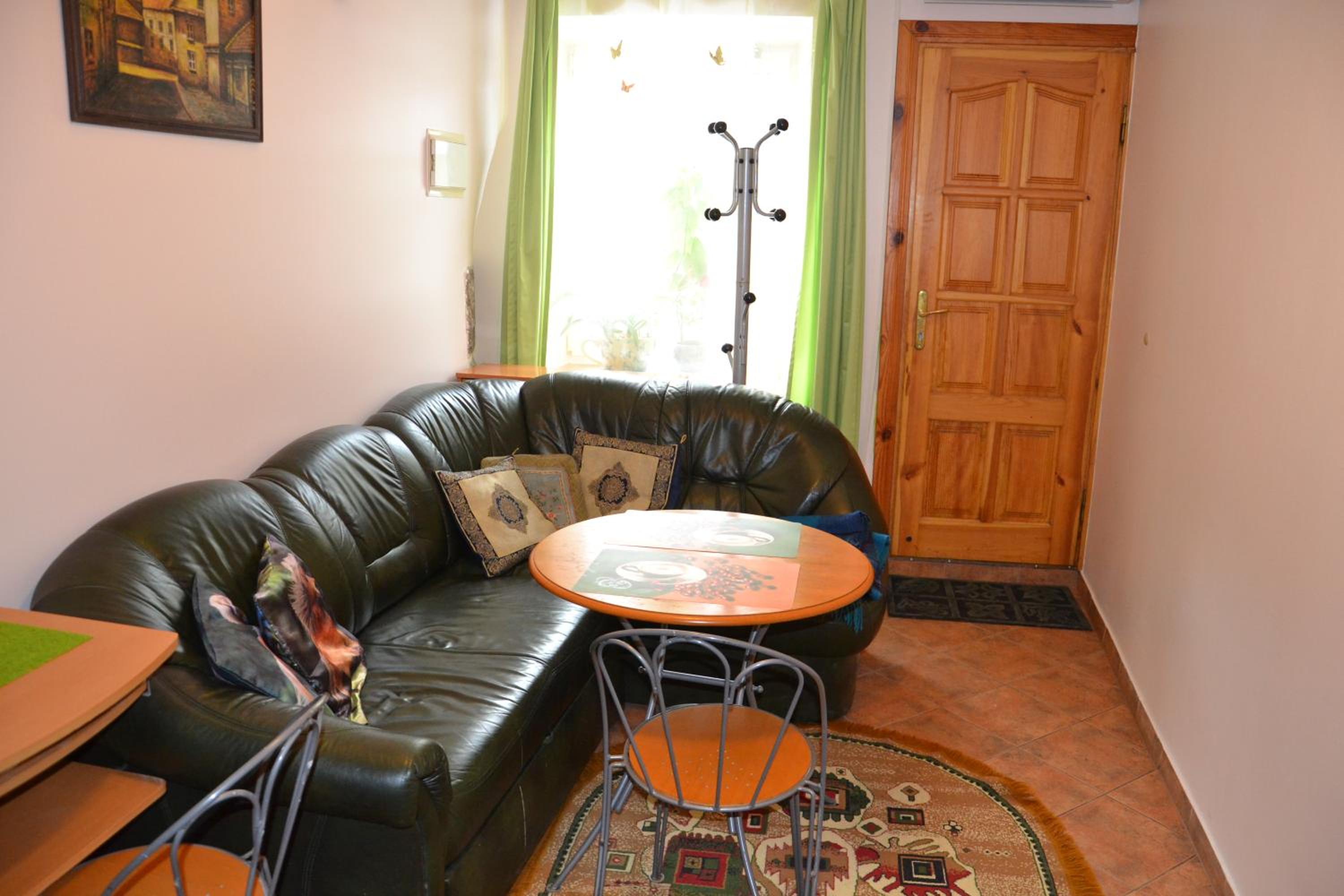 Danarent Apartment Images