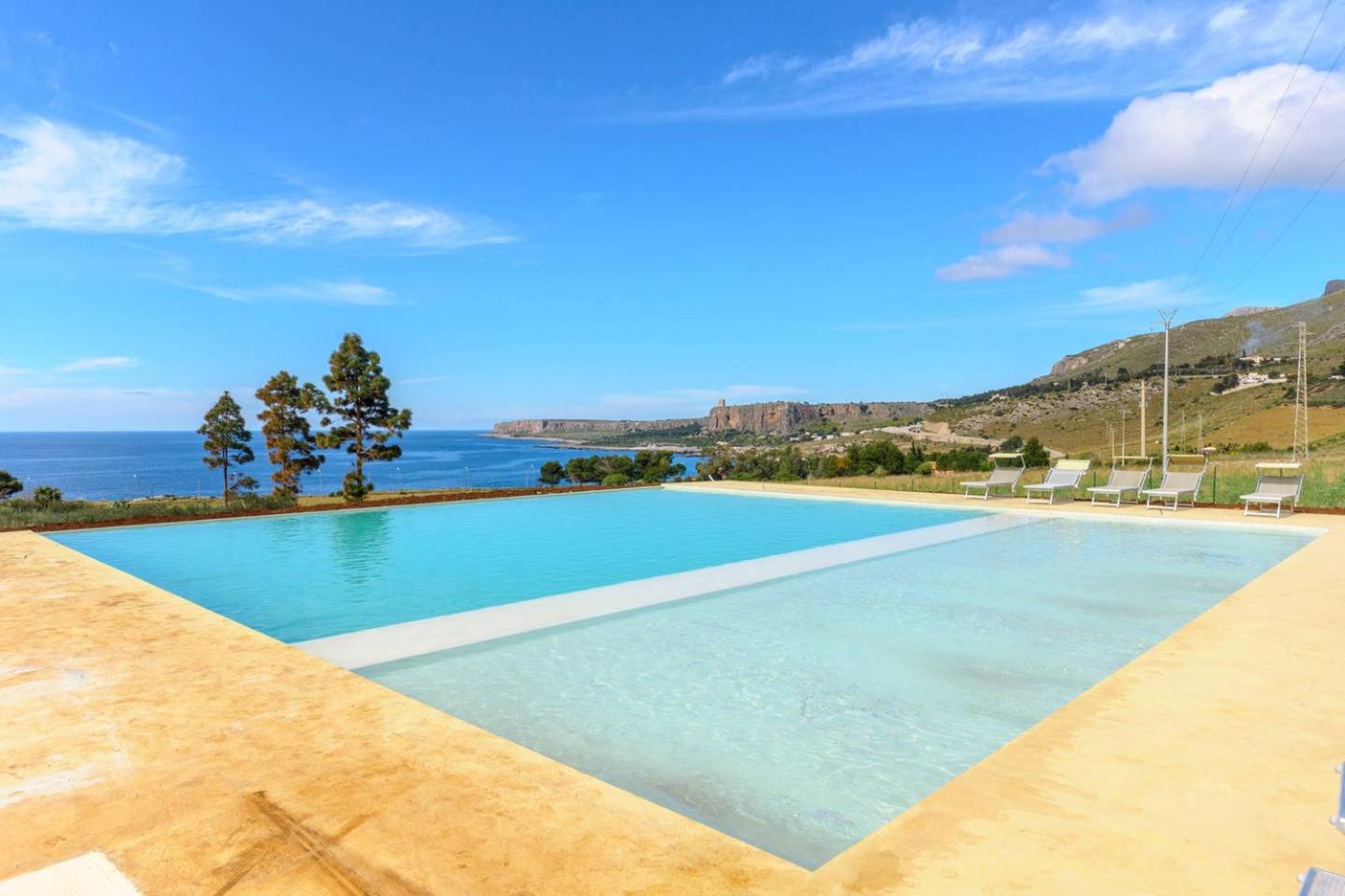 room-amp-breakfast-cala-azzurra