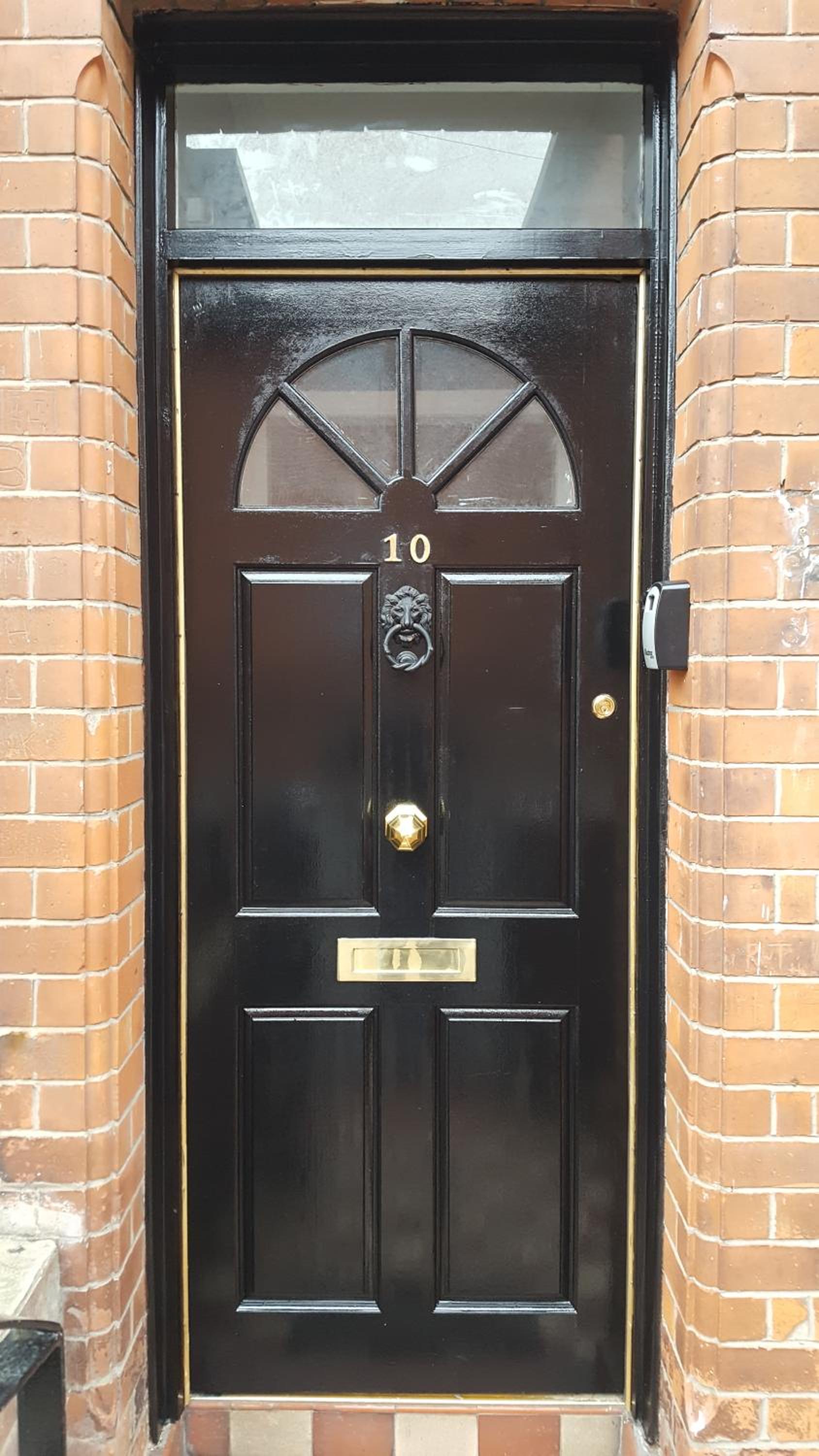 Belfast Town House Images