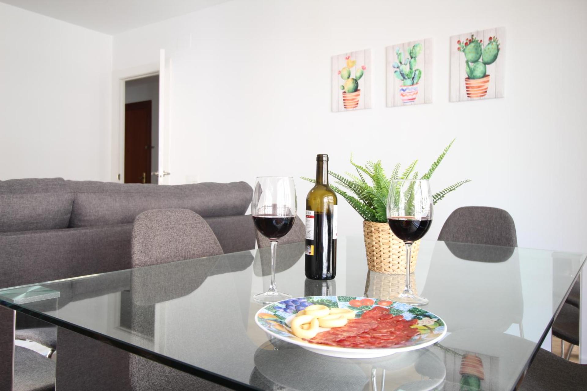 Del Parque Flats - Zamarrilla Images
