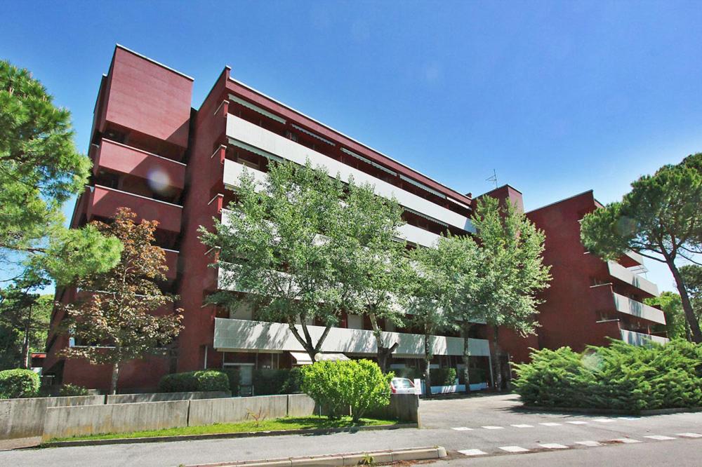 Riviera complex