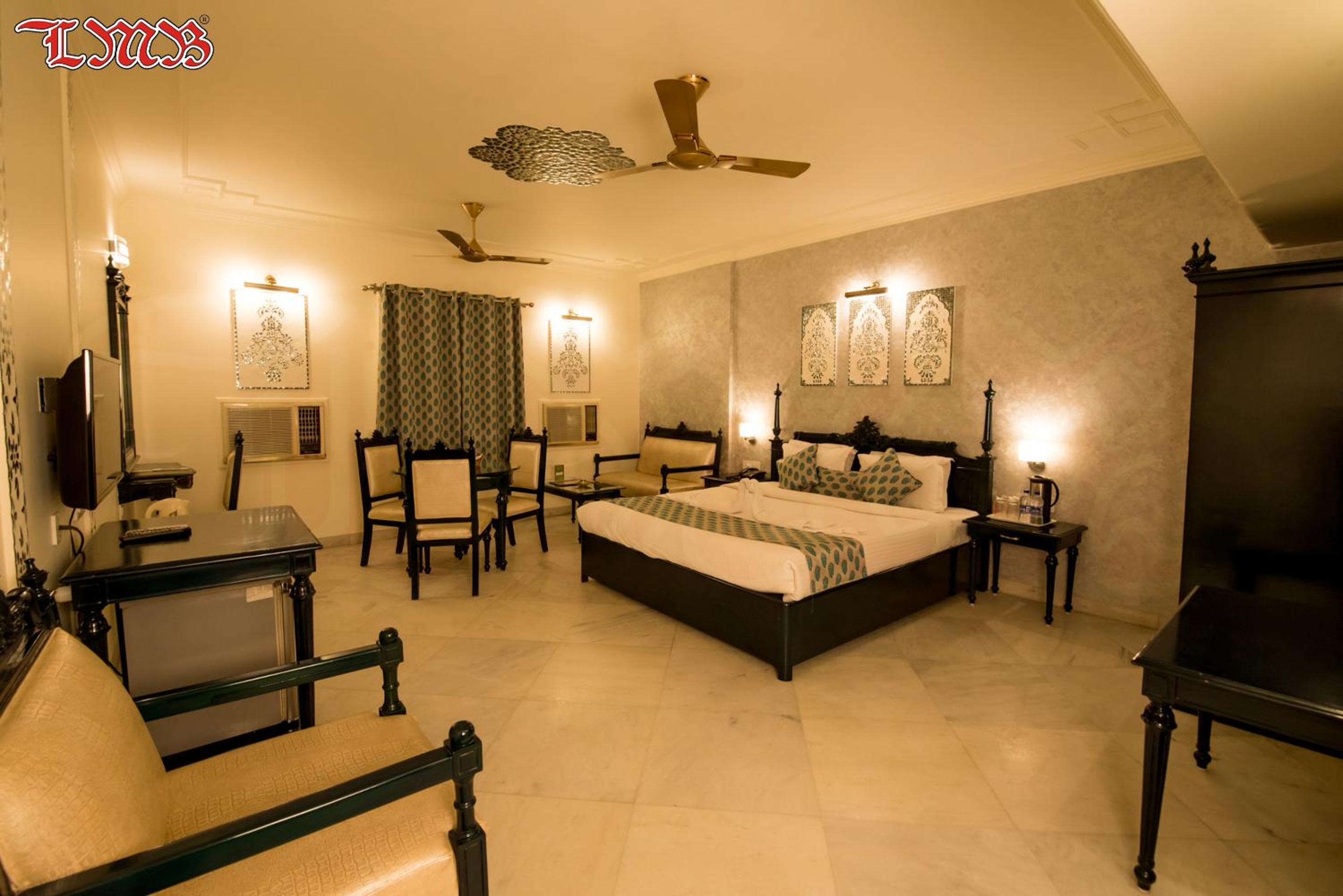 LMB Hotel