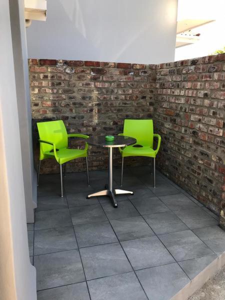 George Executive Suites Images