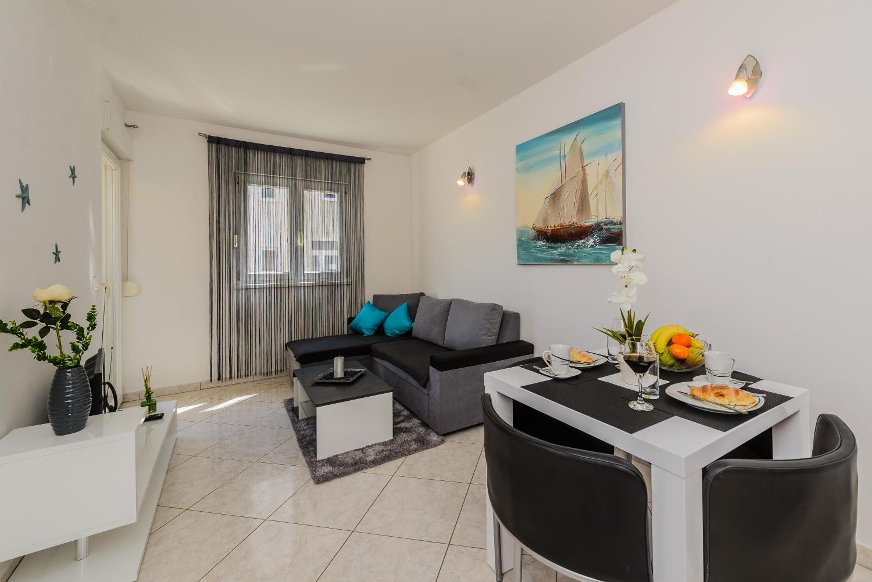 Apartment- SUNCE Images