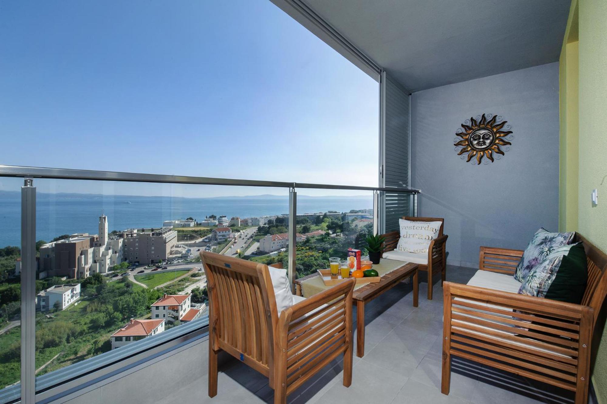 Sea view Tiho Apartment Images