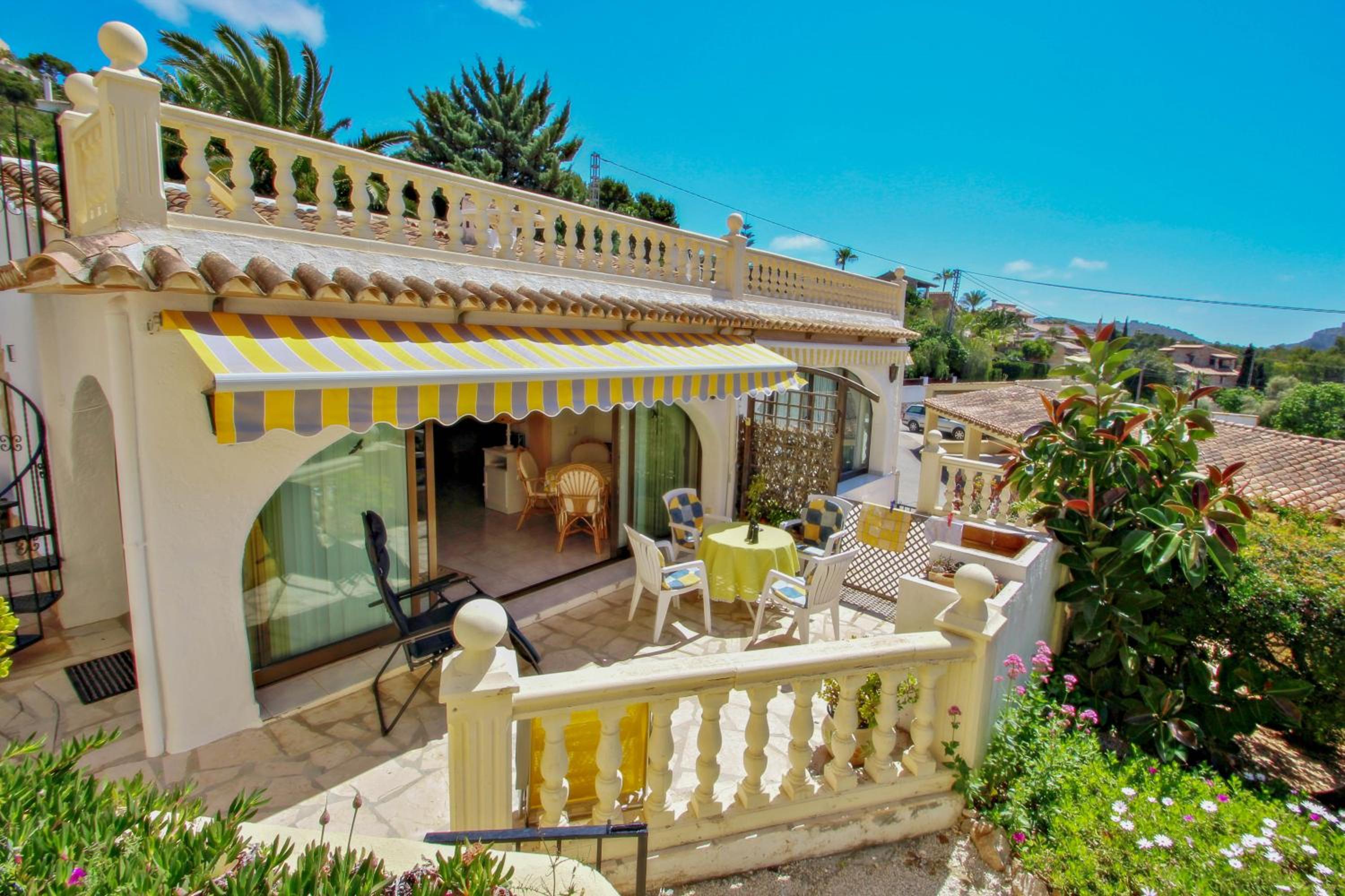 Anita - holiday bungalow with sew view in Teulada Images