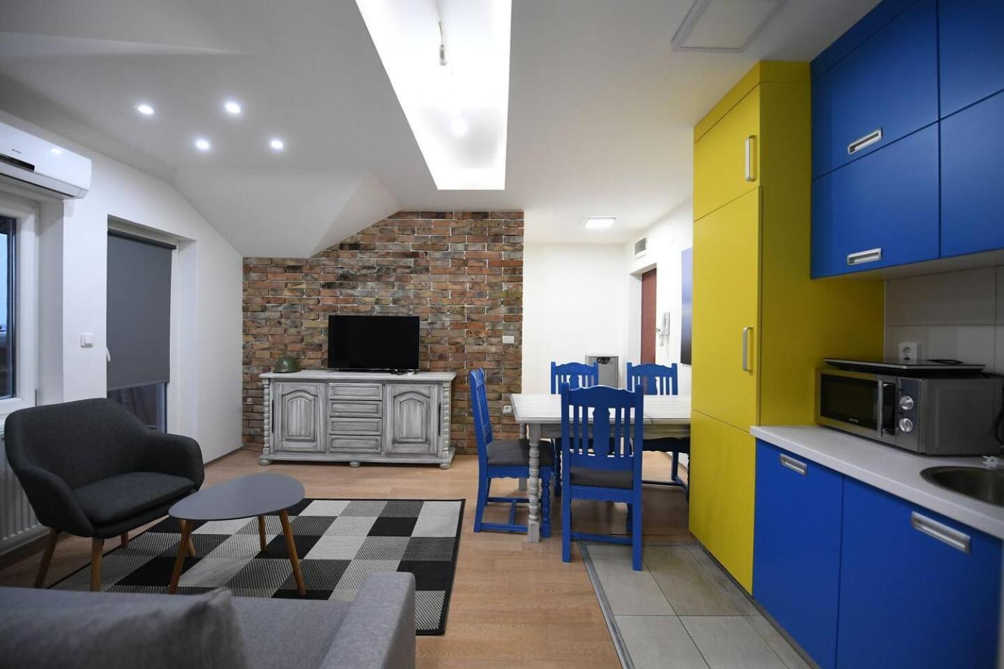 Cozy and Lovely Appartment Images