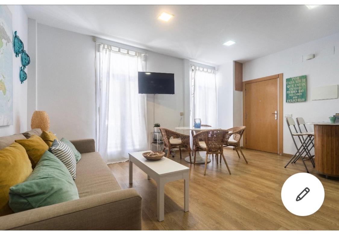 DREAM APARTMENT NEAR THE BEACH Images