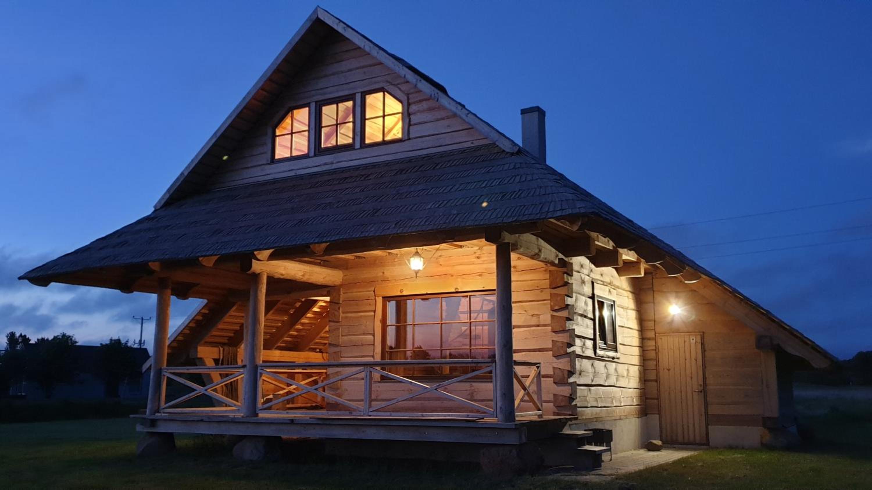 Lāču namiņš/Bear house Images