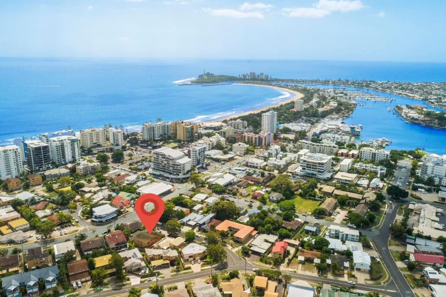 2 Bedroom Unit Mooloolaba- Walk to the Beach Images