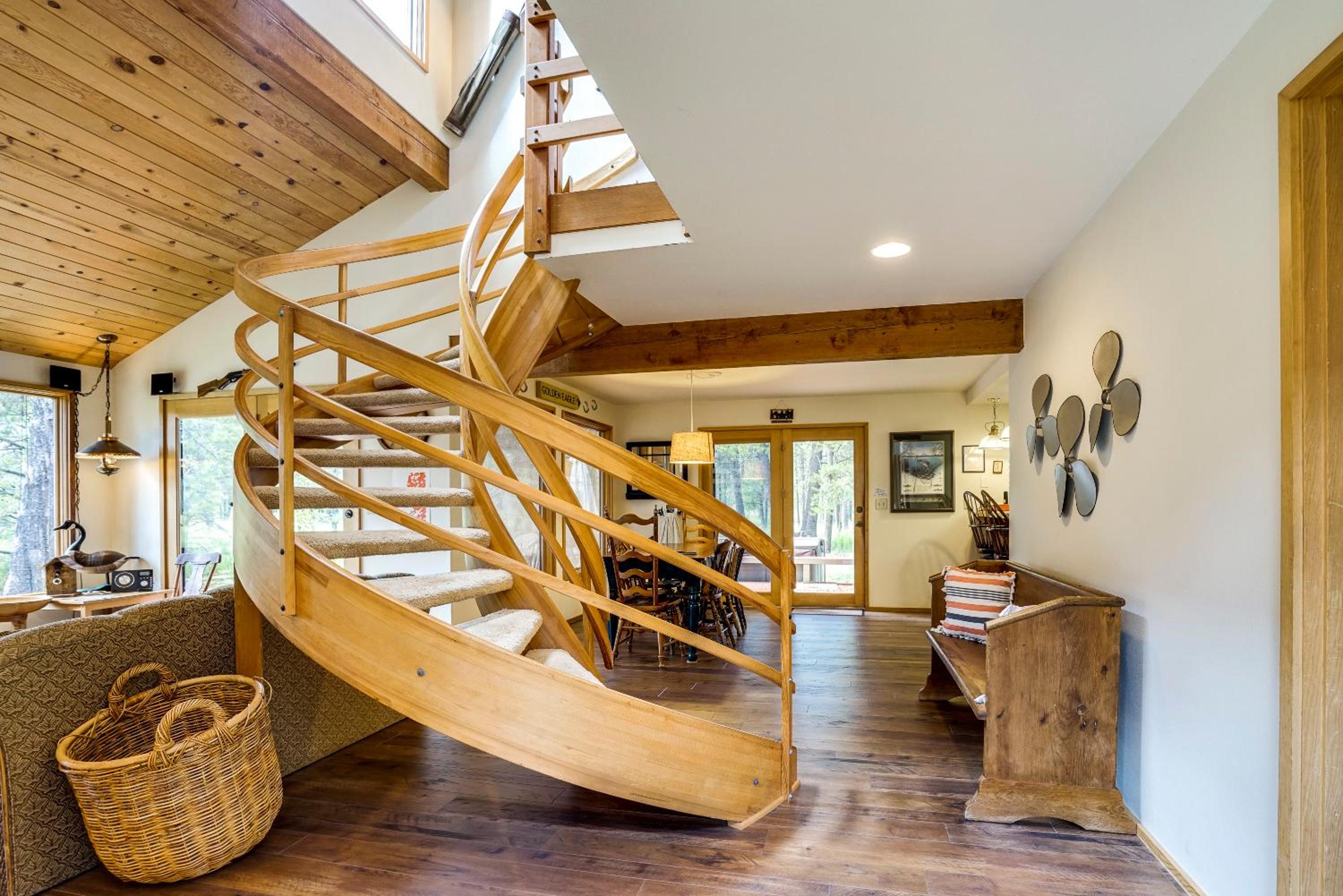 Golden Eagle Lane 17 | Discover Sunriver Images