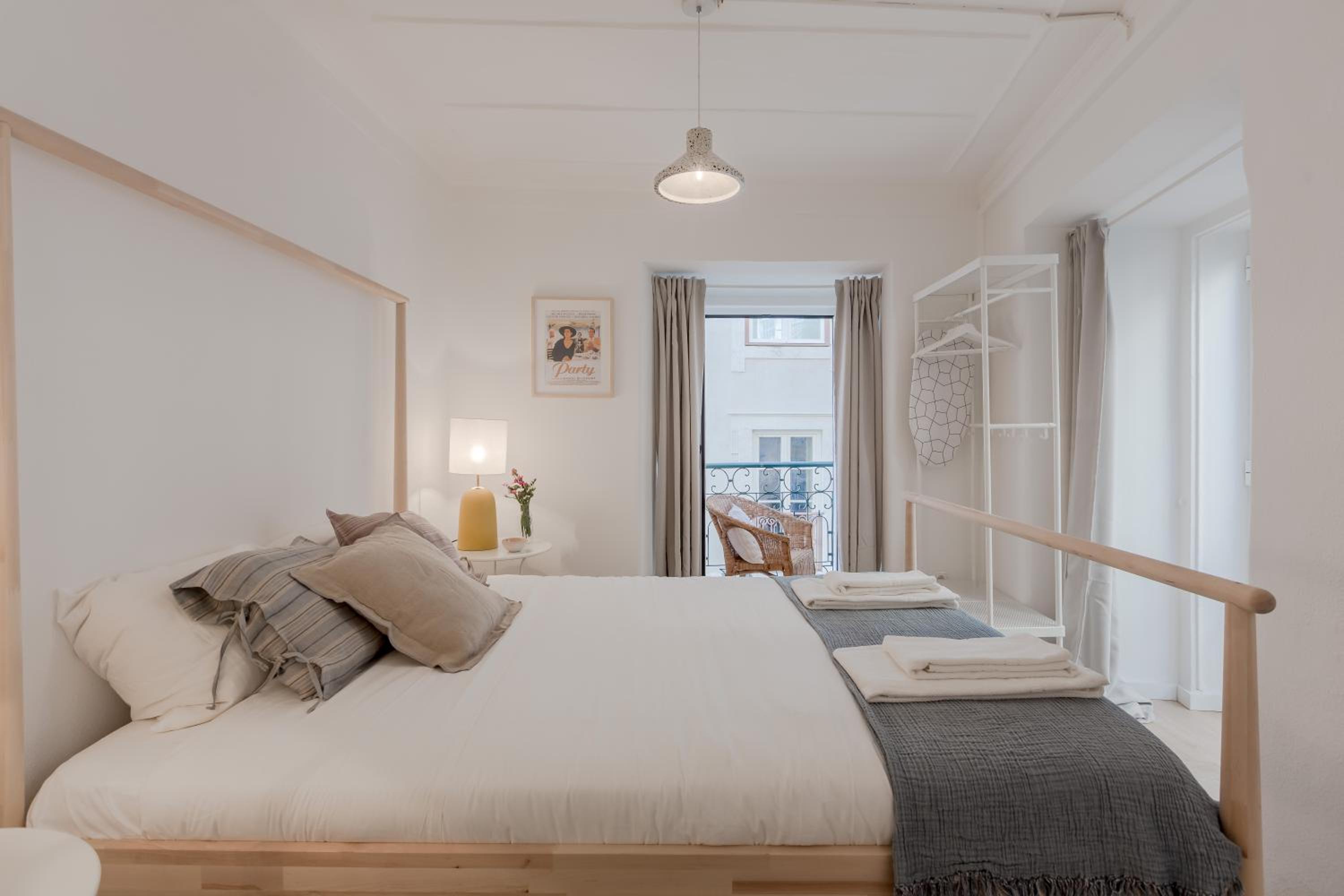 Sunny Bairro Alto & Chiado Apartment, By TimeCooler Images