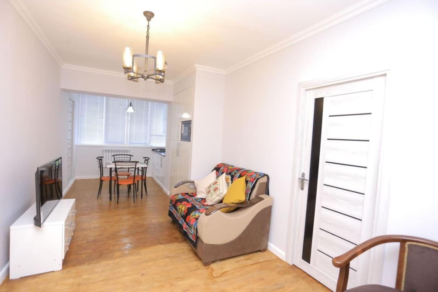 Newly Renovated Modern 2 Bed Apt Near Gur-e-Amir Images