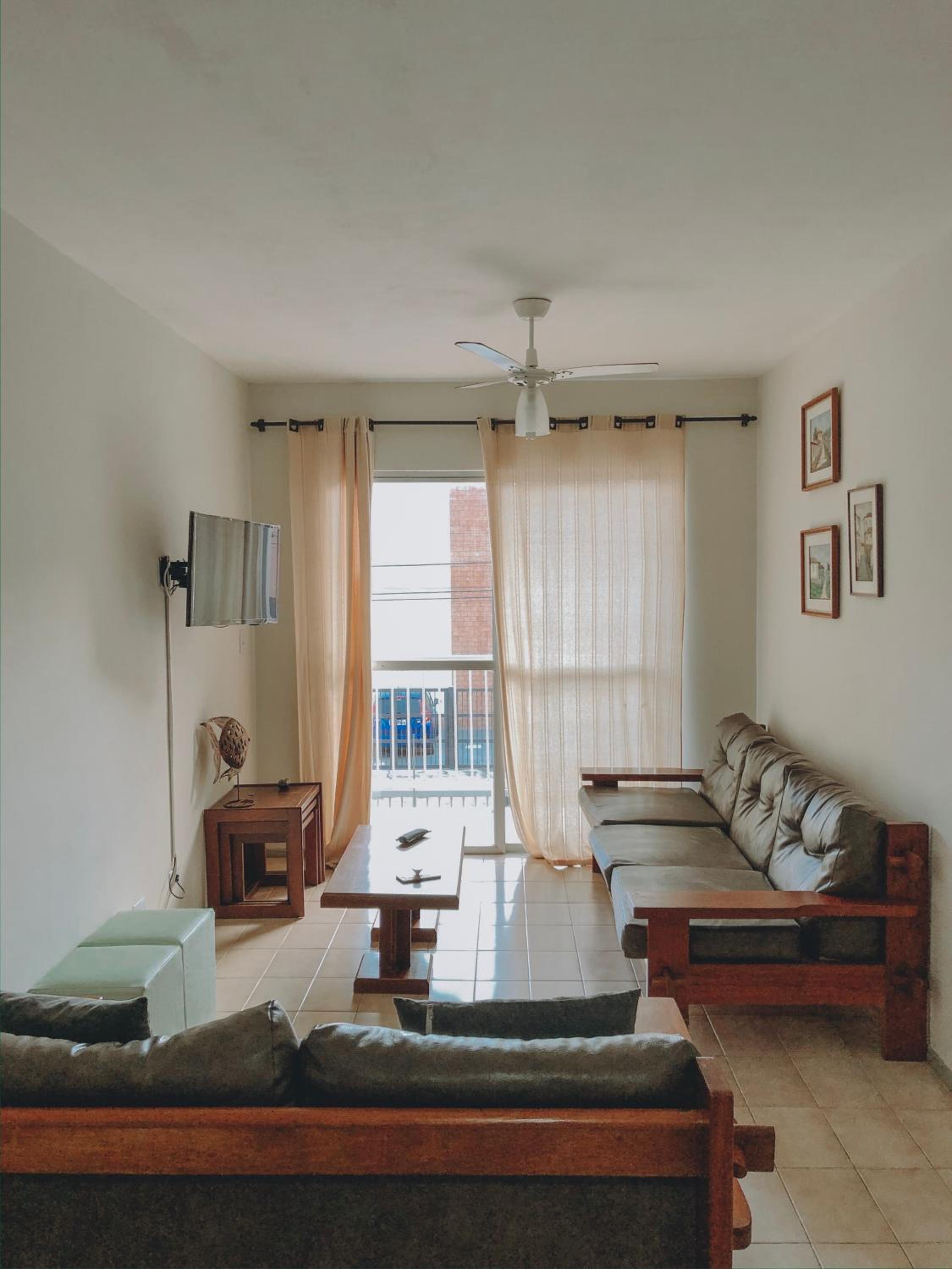 Apartamento em Ubatuba 50m do mar Praia Grande Images