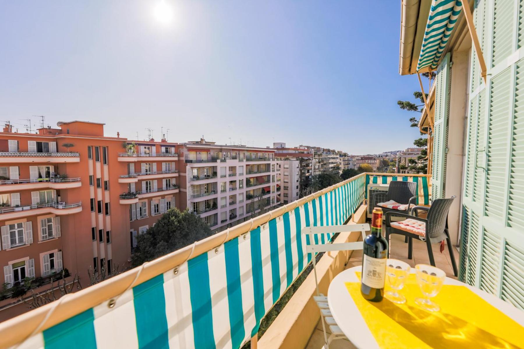 VILLA DUBOUCHAGE AP2066 - Nice, by Riviera Holiday Homes Images