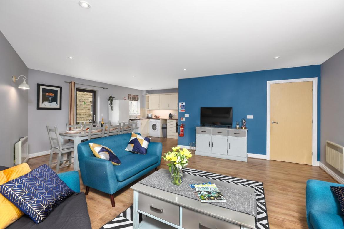 Hopton Cottage - Darwin Lake Holiday Village Images