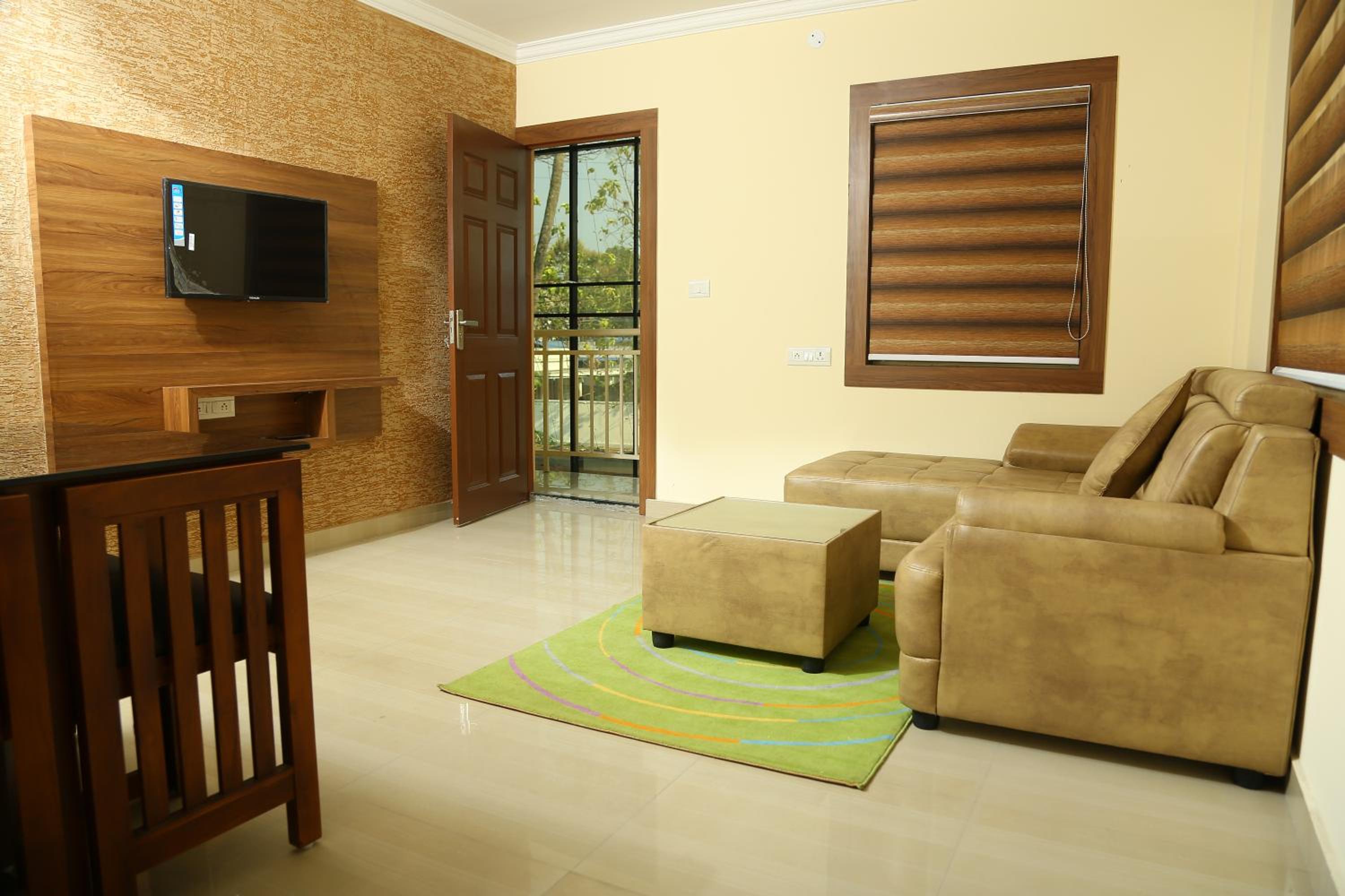 Sahara Cochin Images