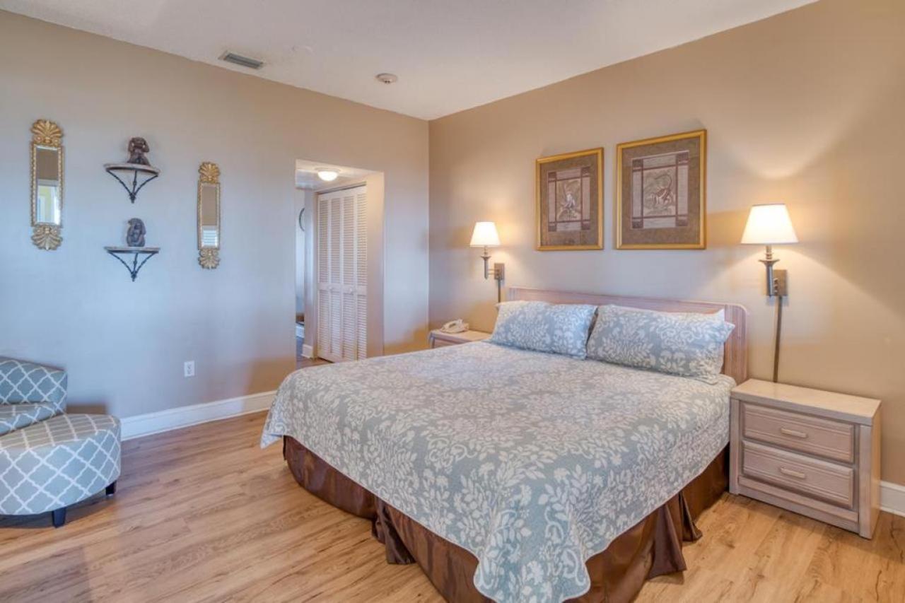 Inn at Camachee Harbor View Suite 26 Images