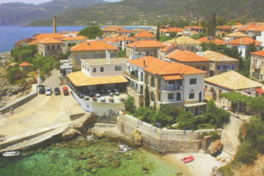 Seafront Maisonette in Kardamyli Images