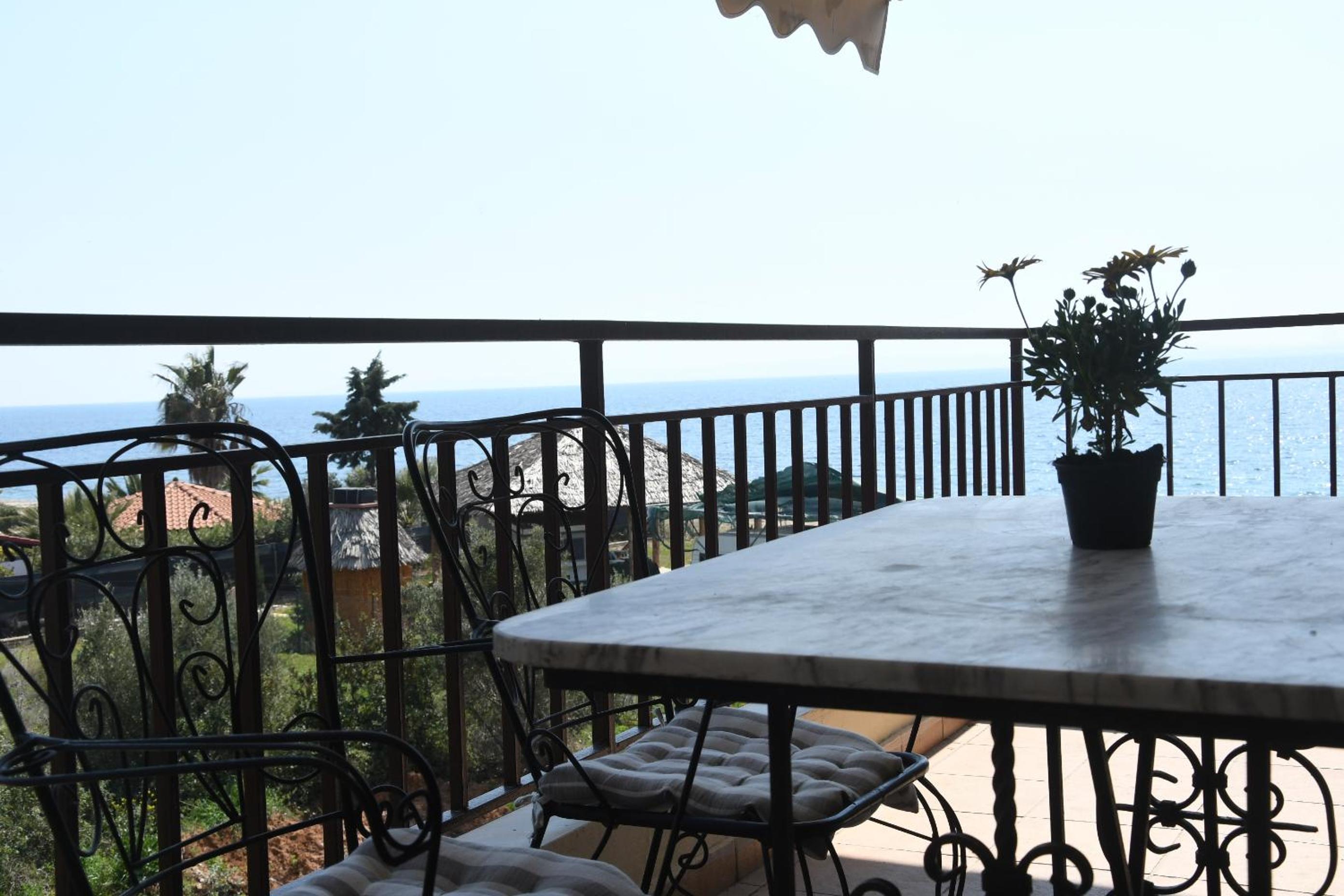 Apartment very close to the beach Images