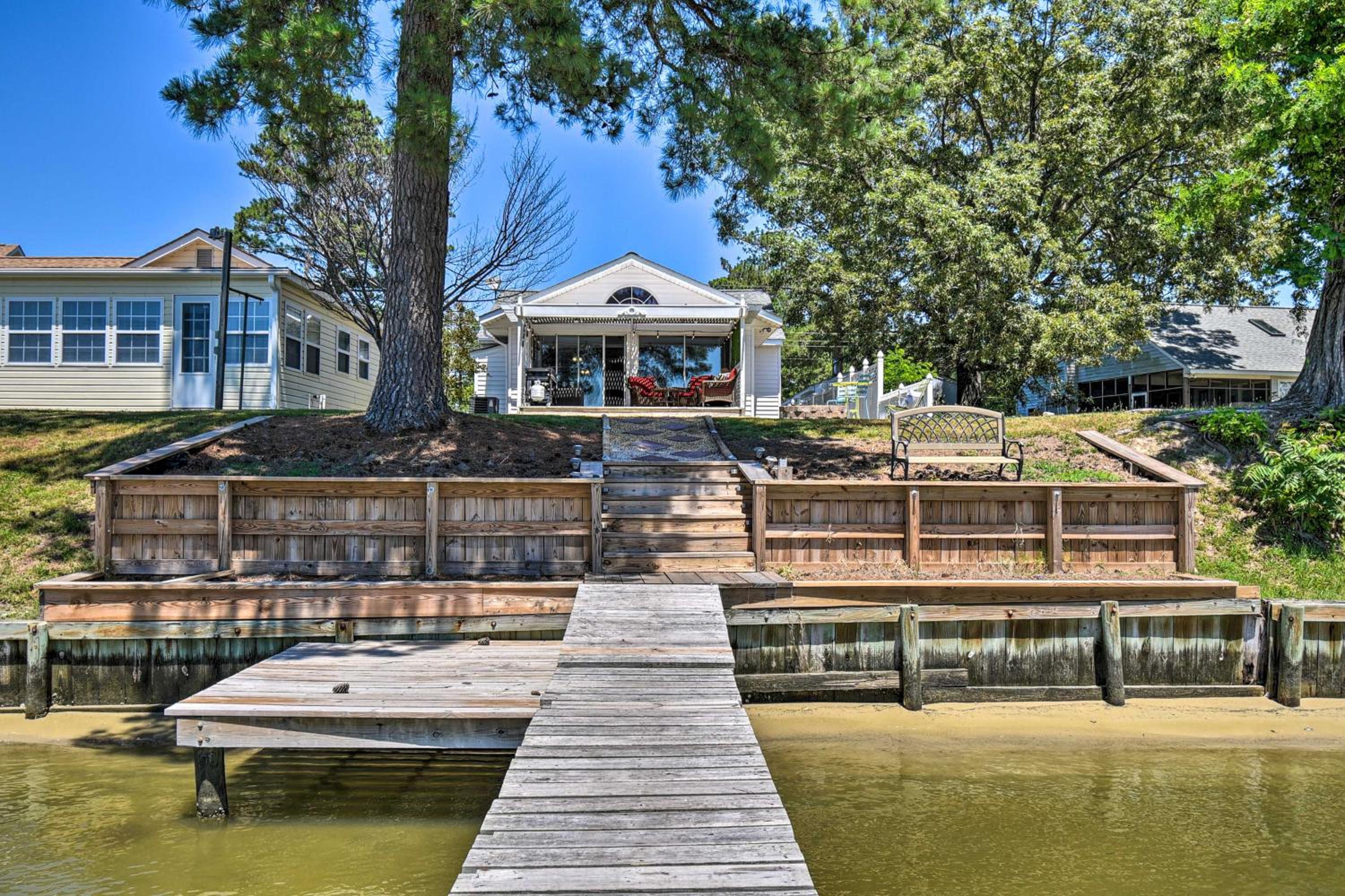Riverfront Cottage Fire Pit and Kayaks Images