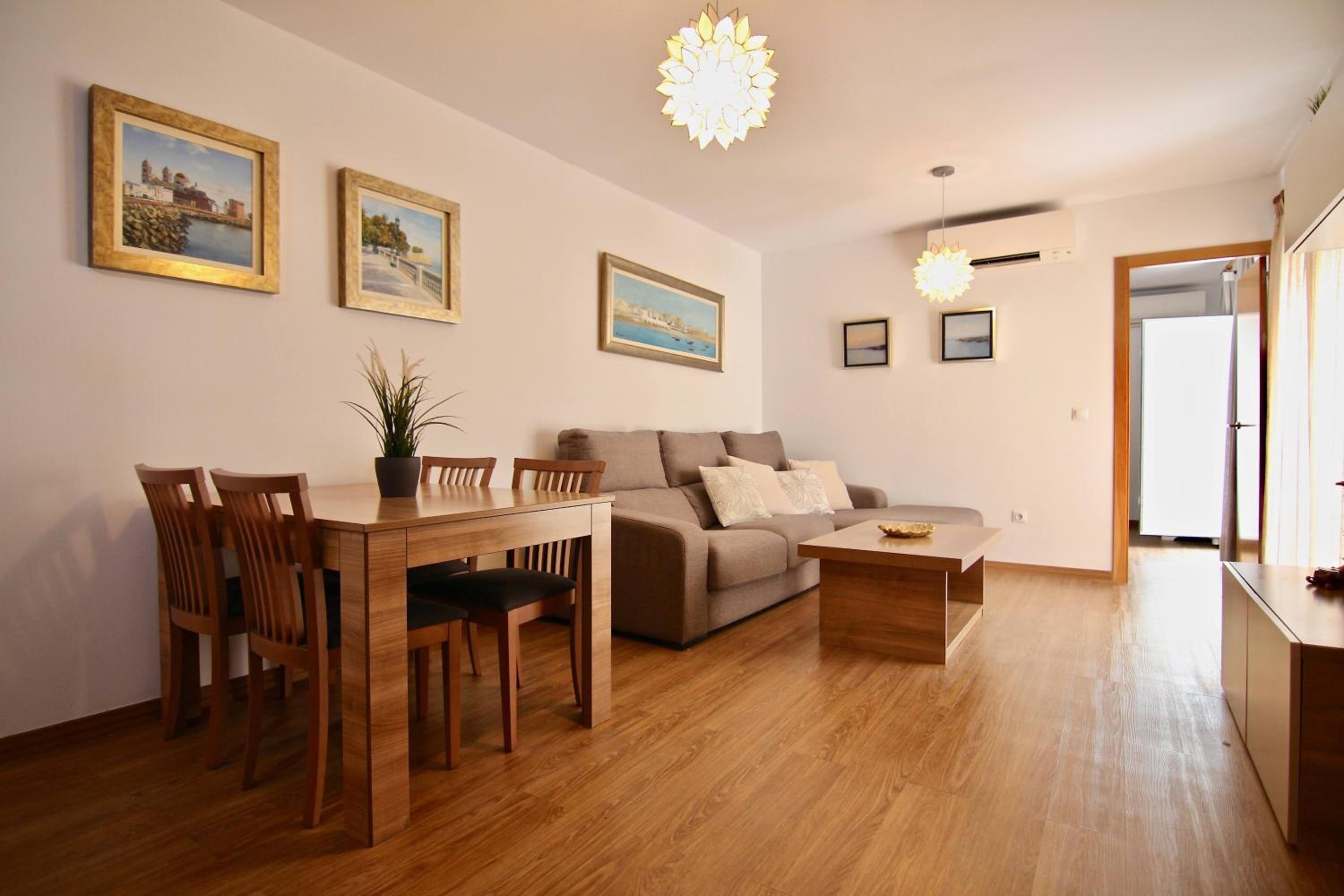 Apartamento CONFORTABLE junto al Mercado Images