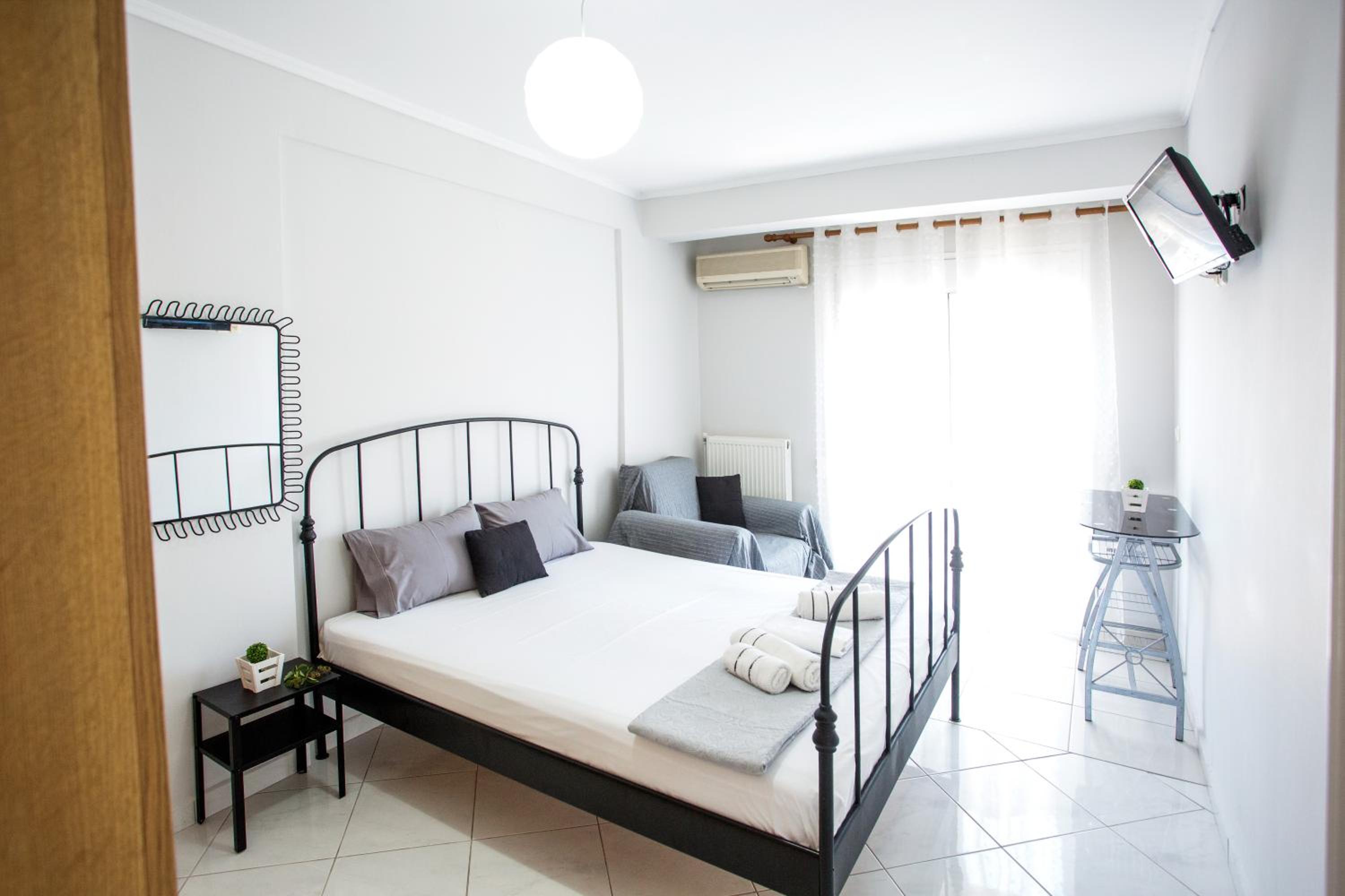 Ammos Studios & Apartments Images