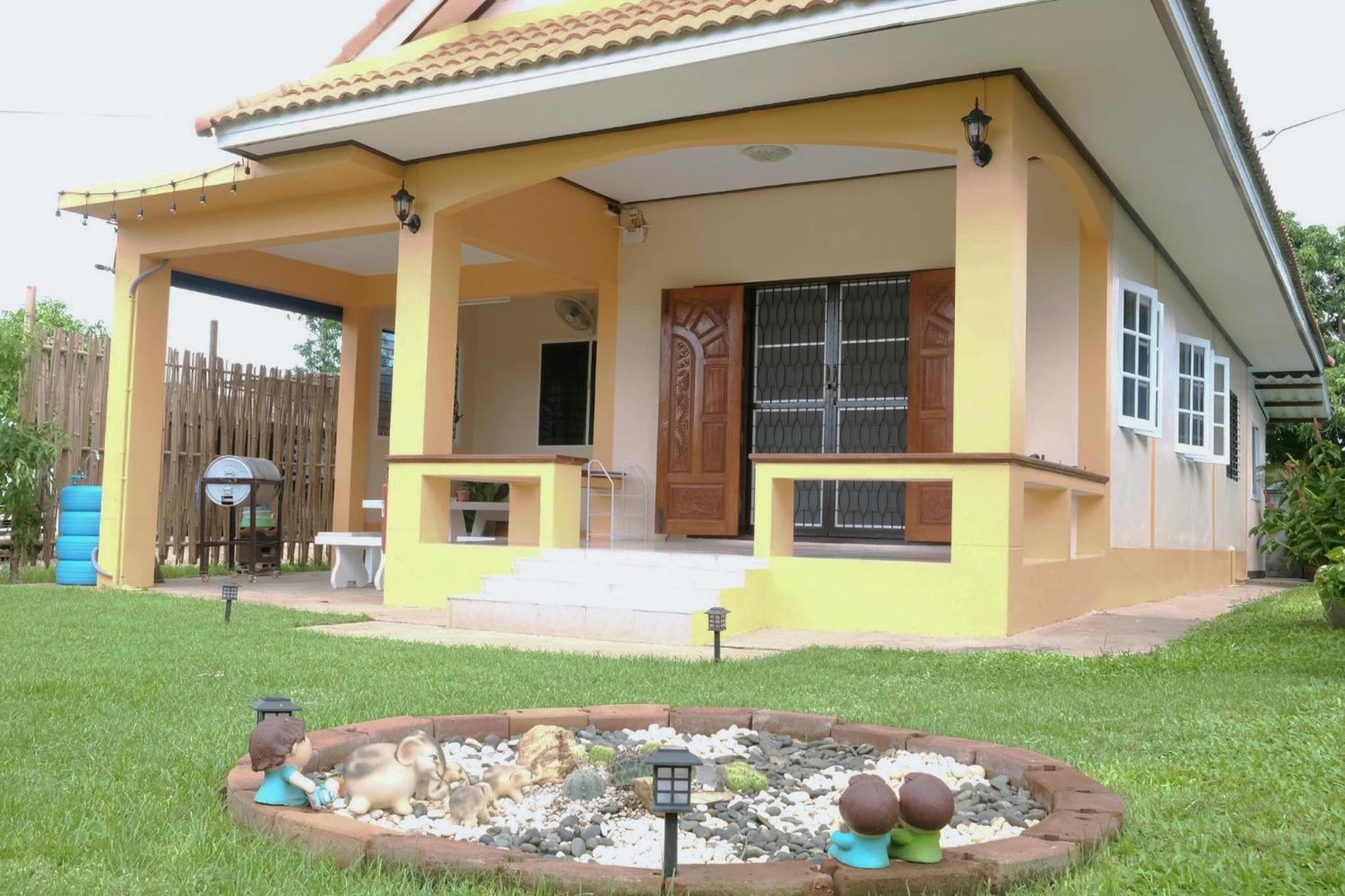 Little B house Images