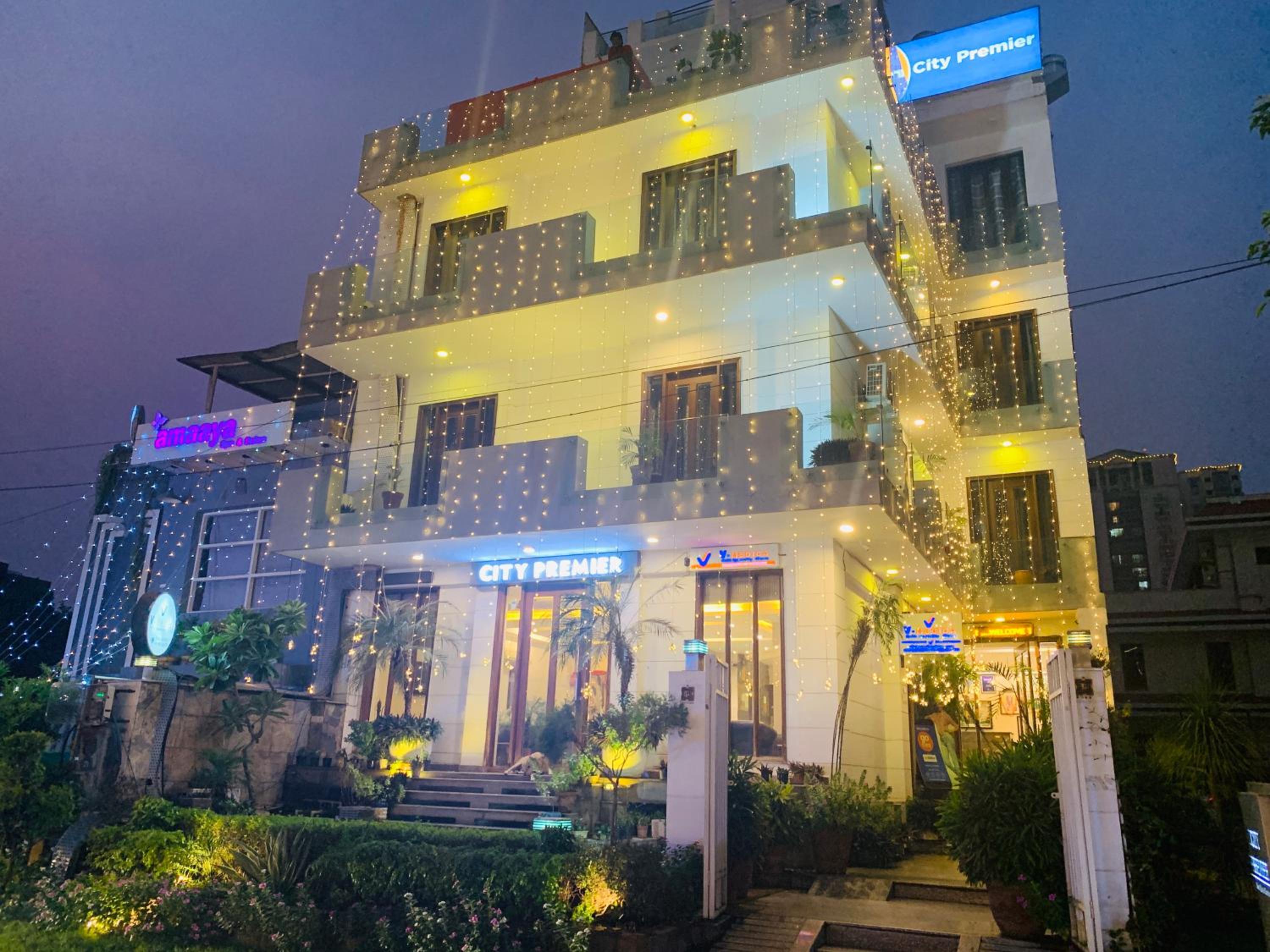 Hotel City Premier - Near Galleria Market , Super Mart-1 DLF Gurgaon Images