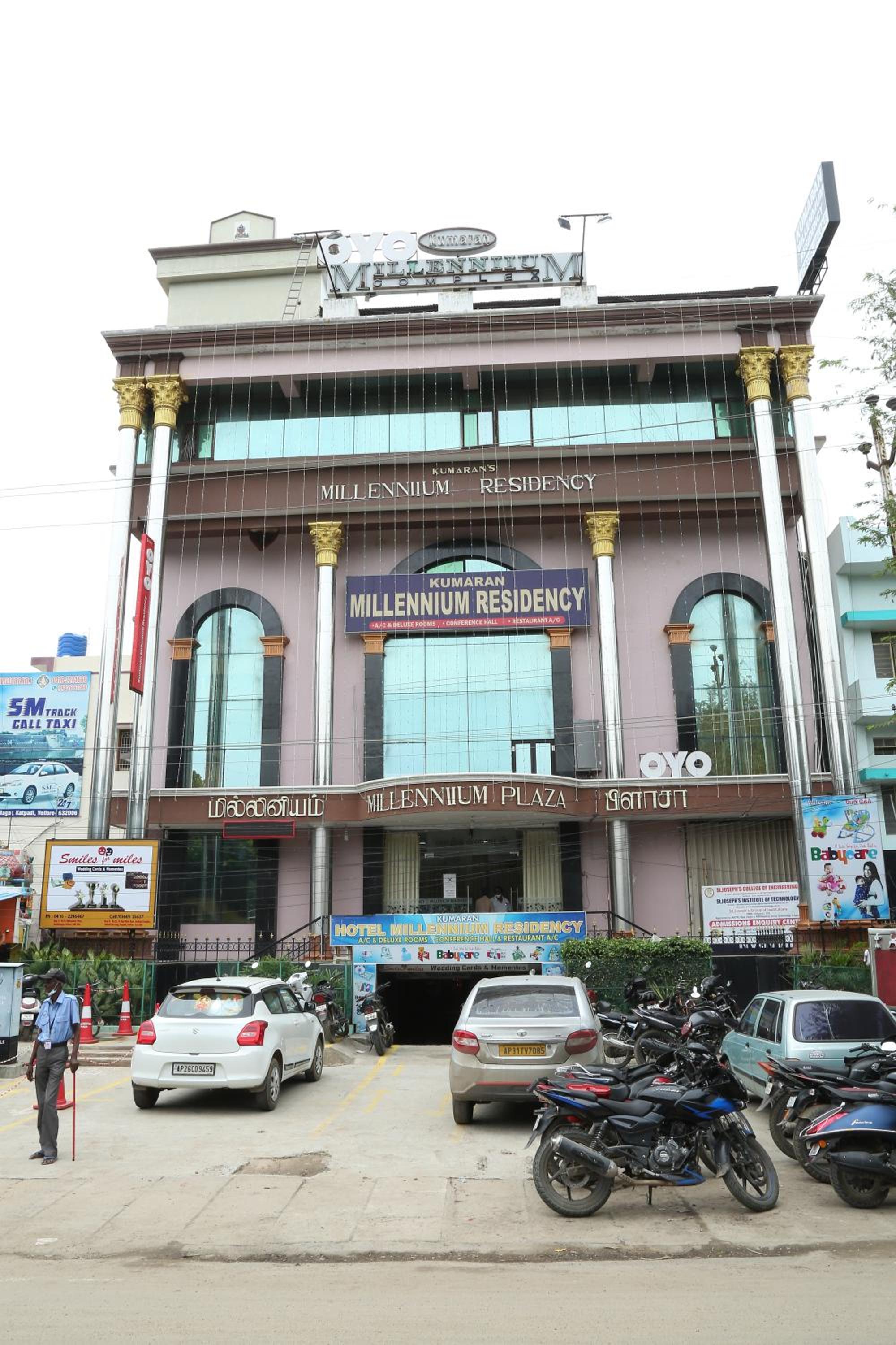 Kumaran Millenium Residency
