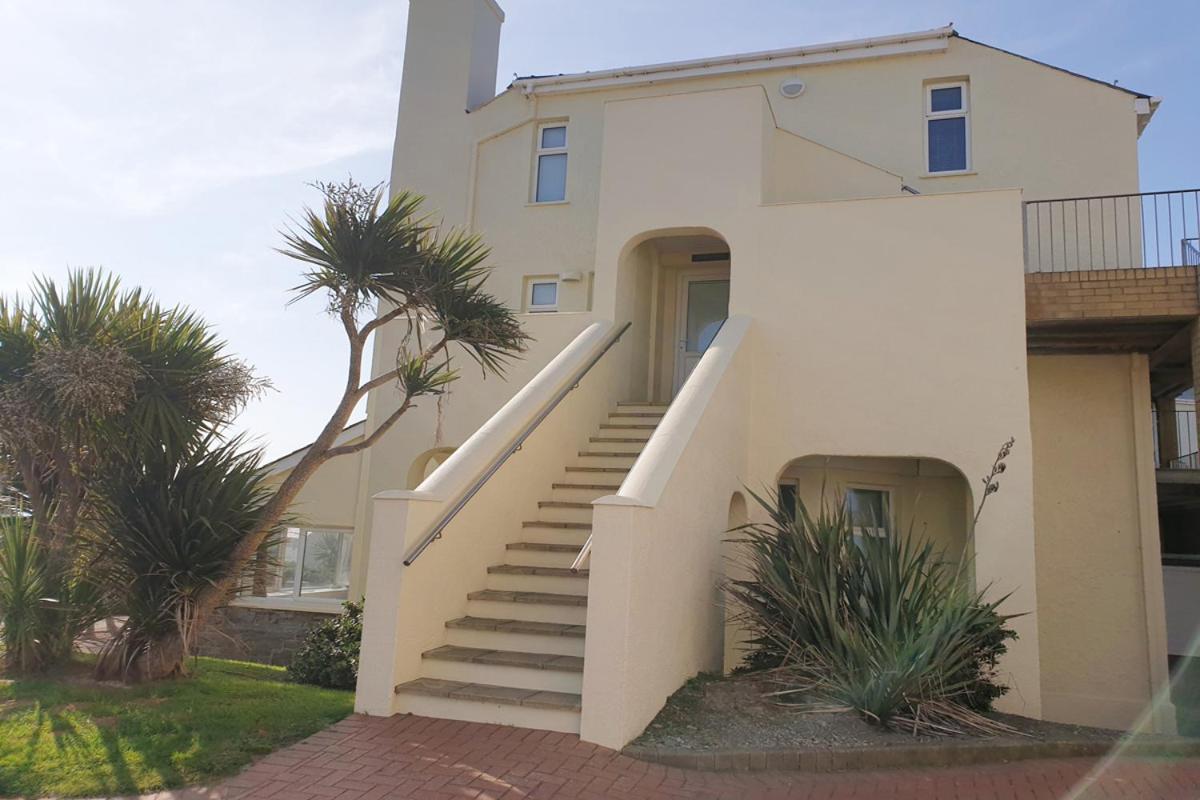 15 The CLIFF APARTMENT-2 BED- SEA VIEW Images